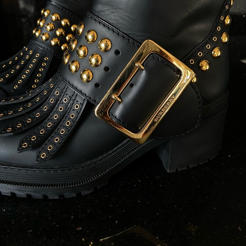 Burberry - Picture 4 of 5